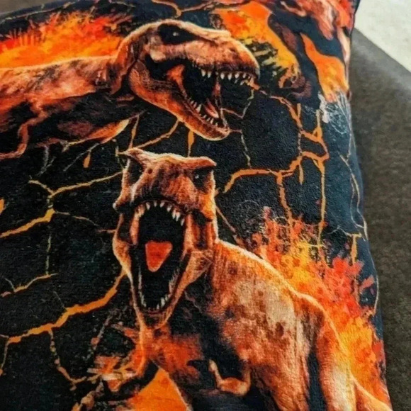 Universal Studios Jurassic World Fallen Kingdom T.Rex Lava Pillow 14x14 Rare - Picture 6 of 6